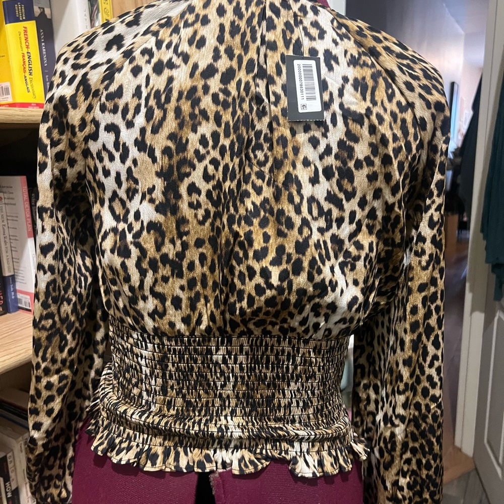 Express Leopard Top Size Small - Picture 4 of 5
